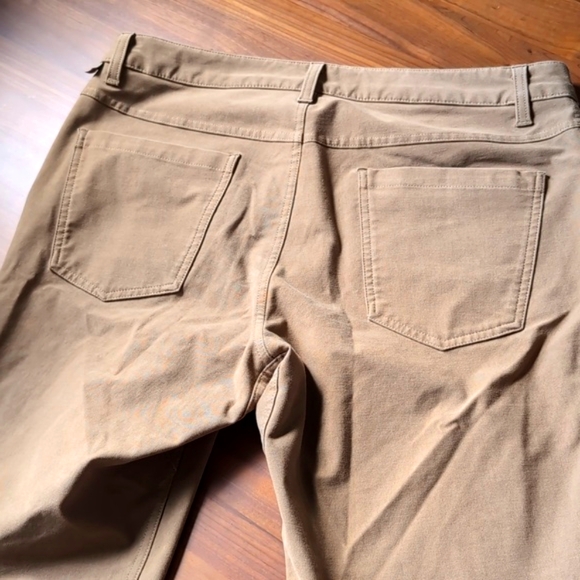 Lululemon ABC 5 pocket Utilitech pants (slim fit) - Picture 3 of 4